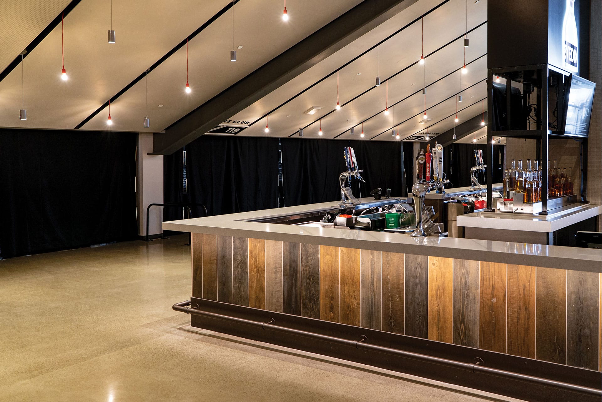 Photo-Gallery-hospitality-entertainment-state-farm-arena-atlanta-ga-003b
