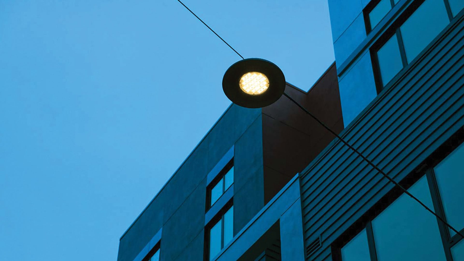 photo-gallery-outdoor-1288-howard-street-03