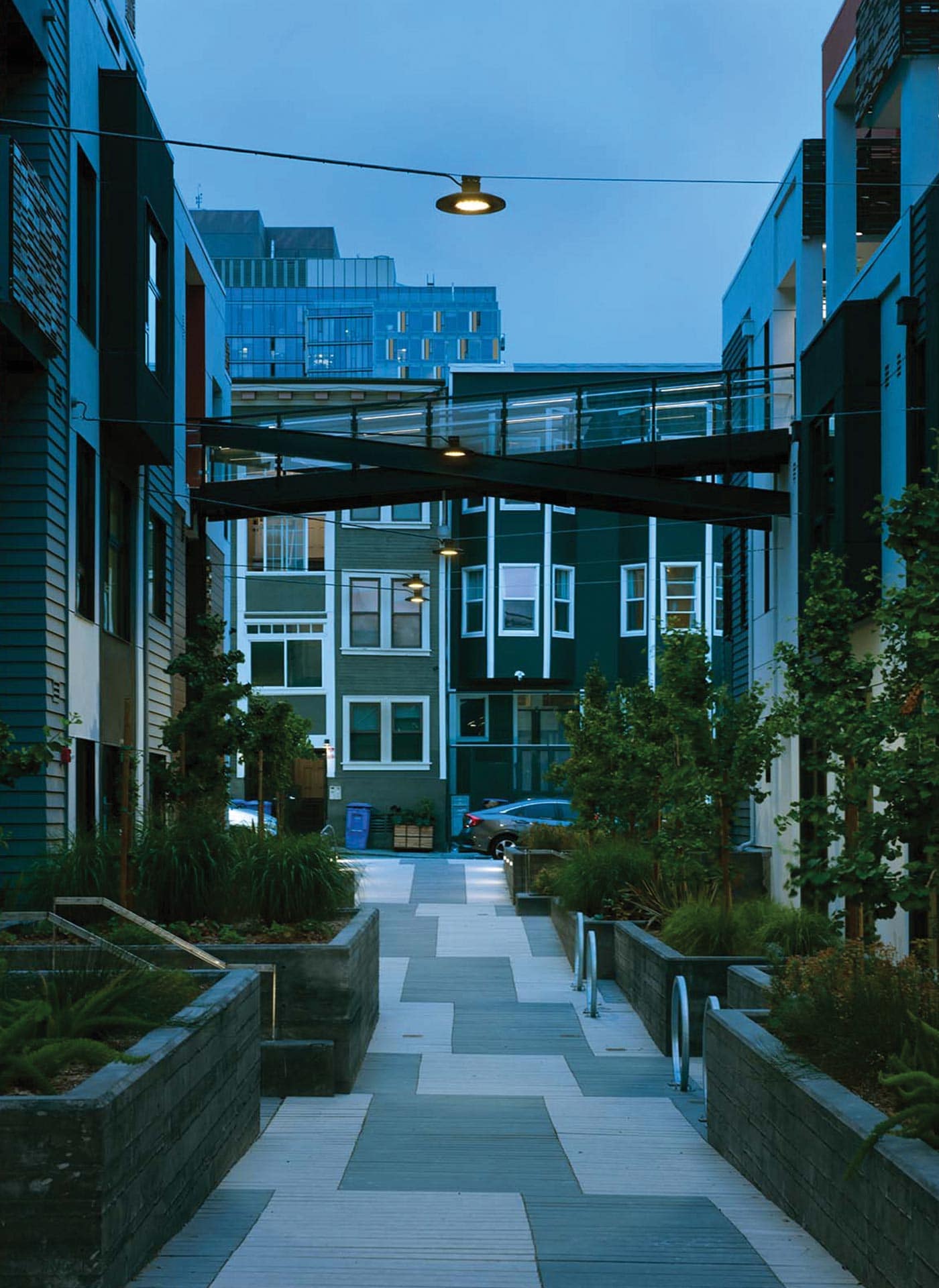 photo-gallery-outdoor-1288-howard-street-04