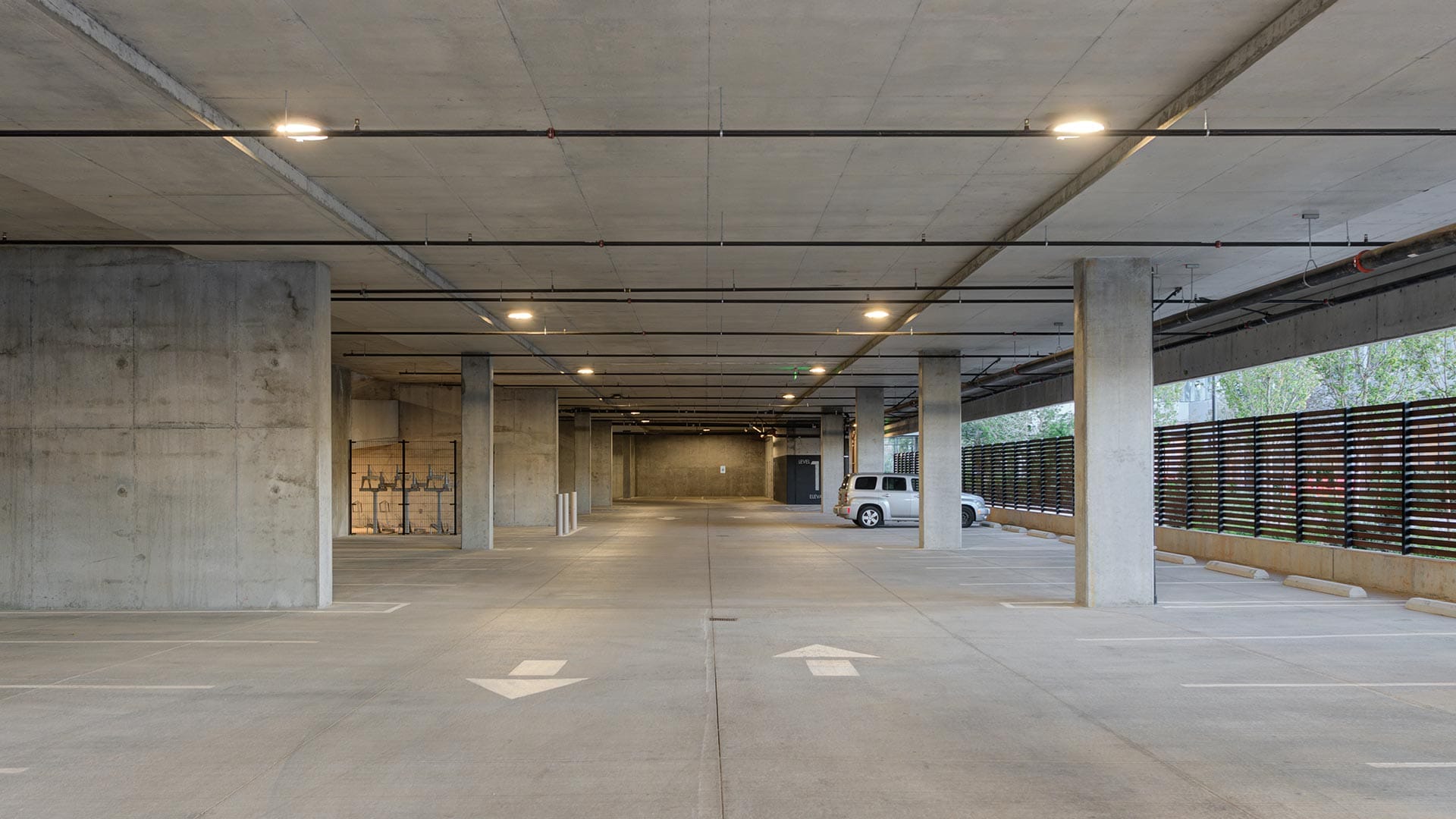 photo-gallery-garage-650-main-01