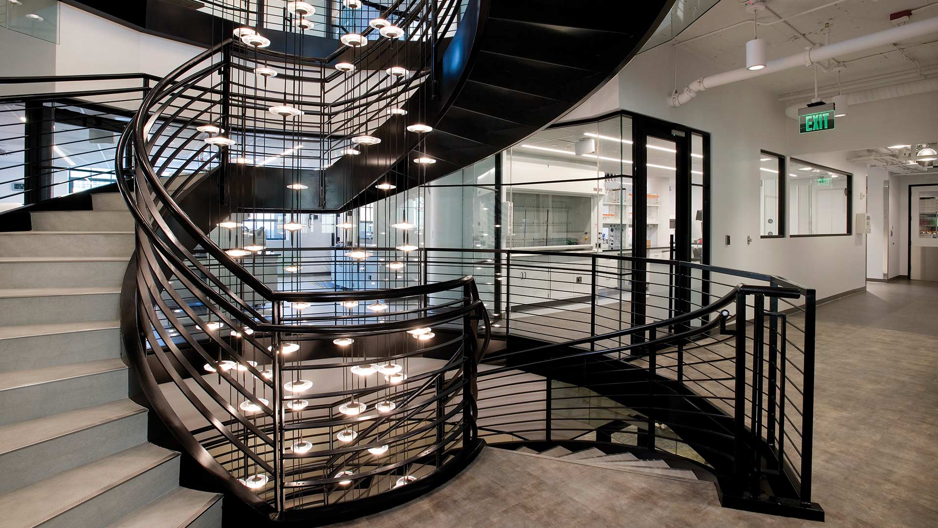 photo-gallery-healthcare-biopharmaceutical-office-01