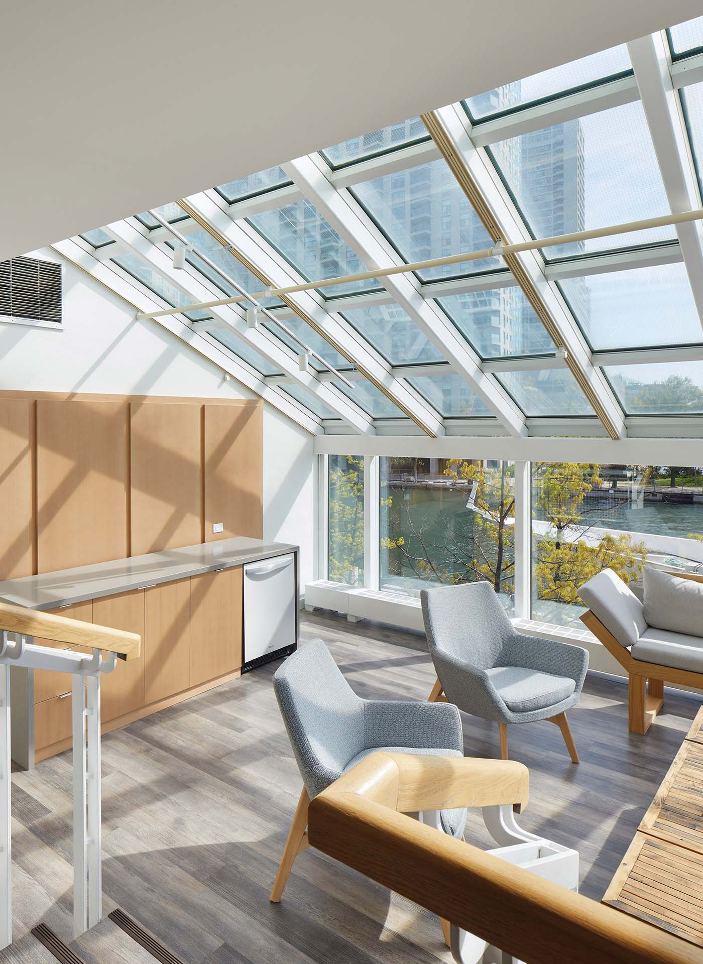 photo-gallery-commercial-office-labatt-breweries-08