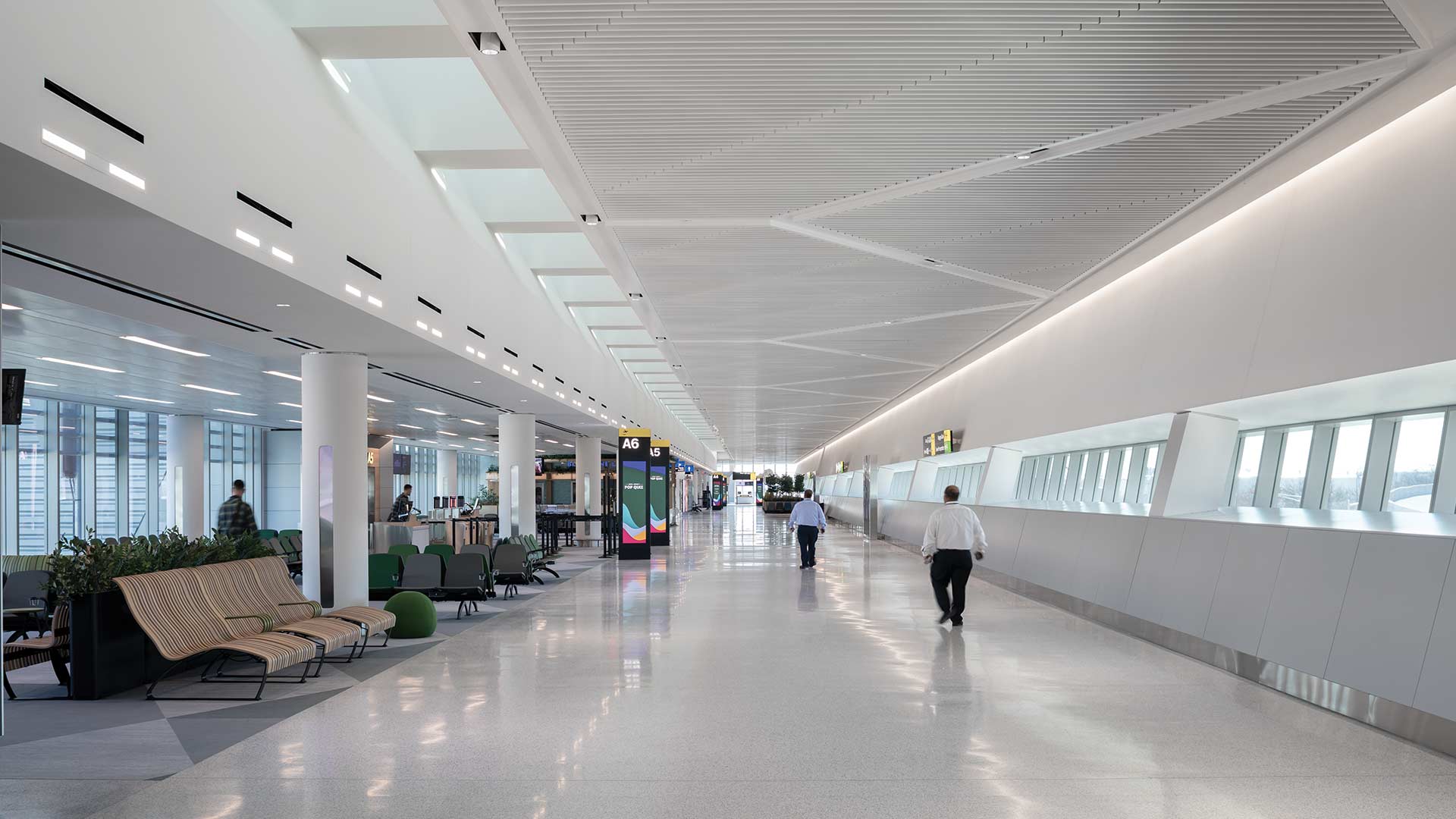 photo-gallery-transportation-roadways-newark-liberty-international-airport-terminal-a-09