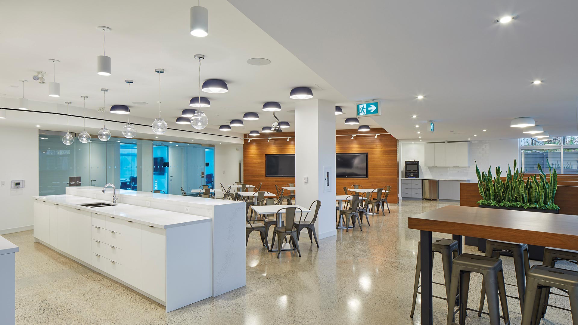 photo-gallery-commercial-office-osl-retail-services-01