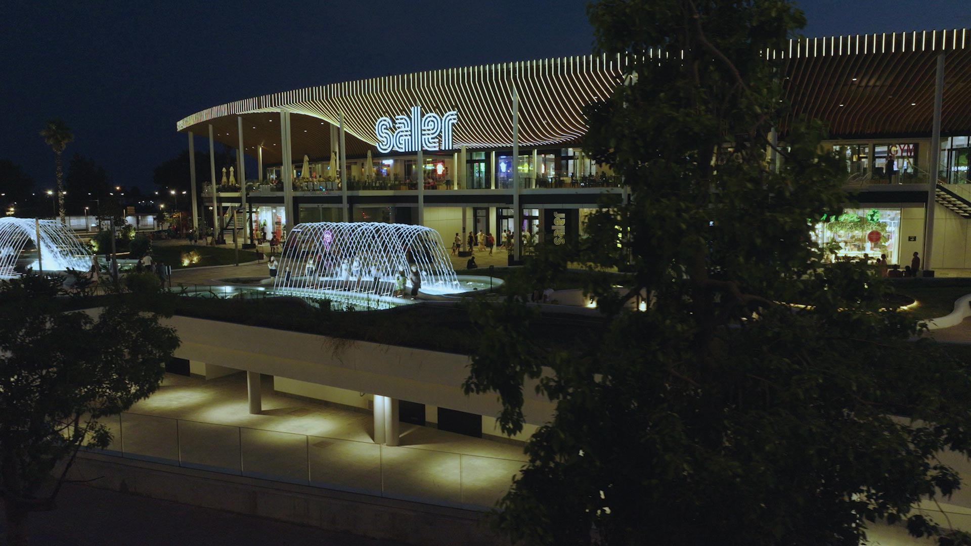 photo-gallery-retail-saler-shopping-mall-04