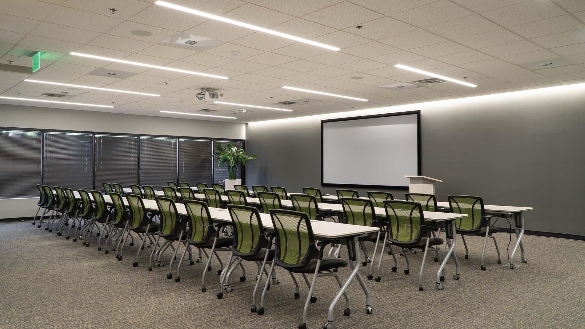 photo-gallery-commercial-office-smart-lighting-solutions-corporate-office-02