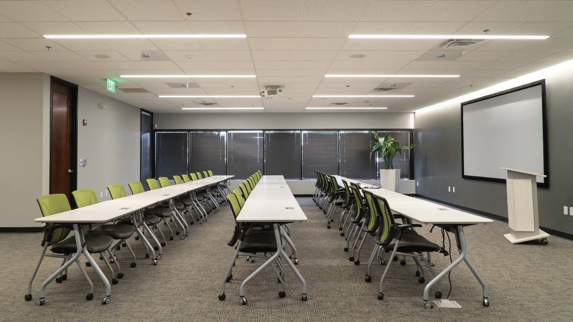 photo-gallery-commercial-office-smart-lighting-solutions-corporate-office-03