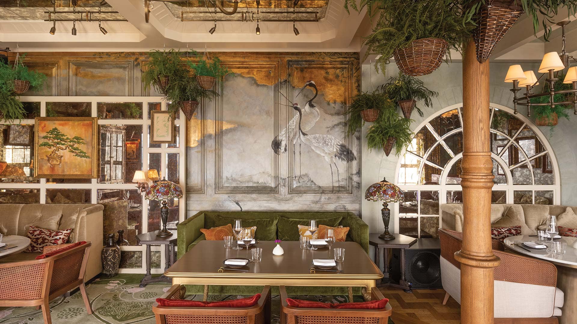 photo-gallery-hospitality-entertainment-the-aubrey-mandarin-oriental-hotel-hong-kong-04