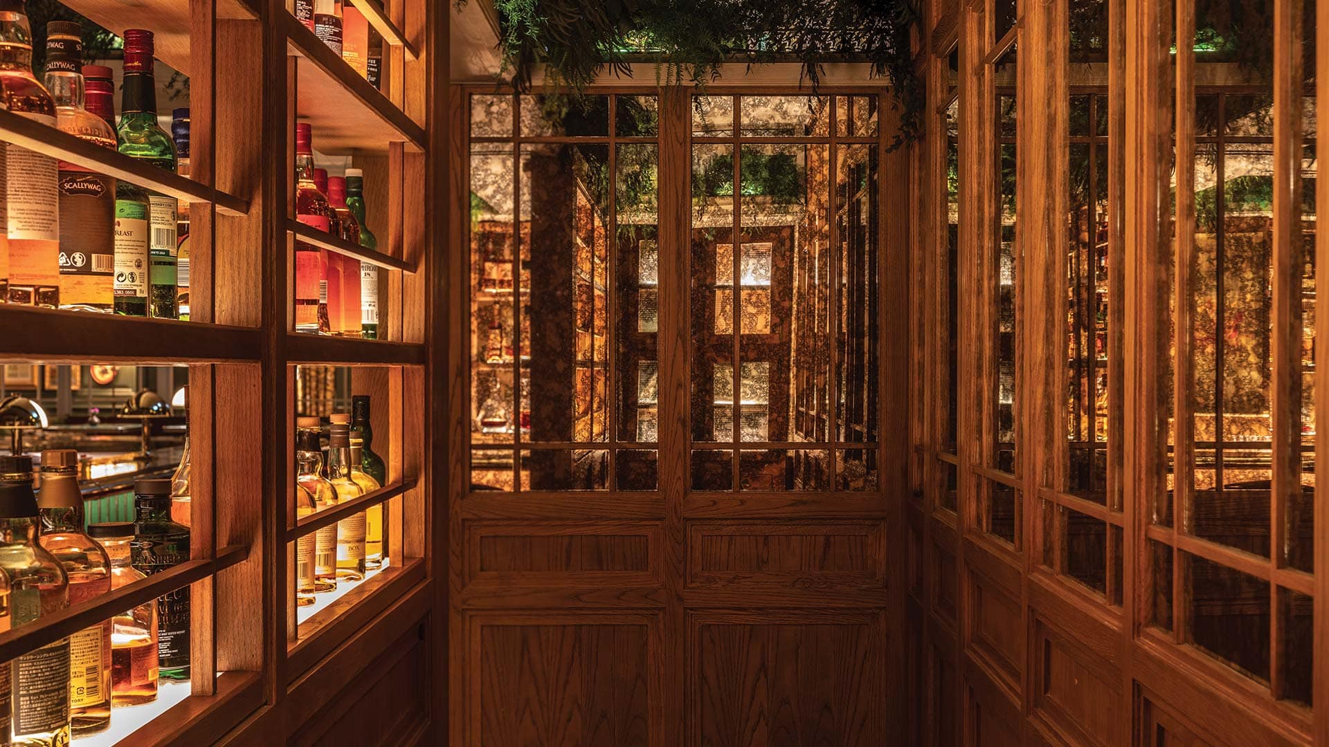 photo-gallery-hospitality-entertainment-the-aubrey-mandarin-oriental-hotel-hong-kong-12