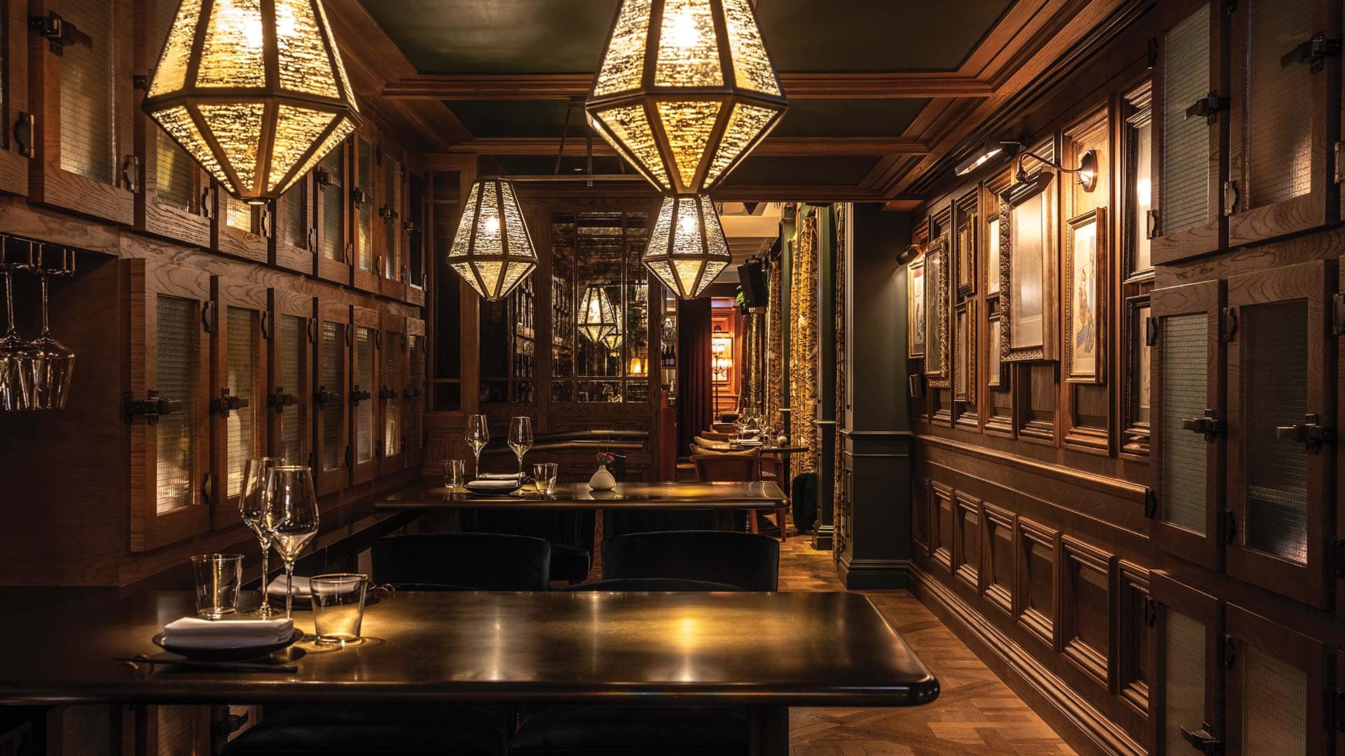 photo-gallery-hospitality-entertainment-the-aubrey-mandarin-oriental-hotel-hong-kong-17